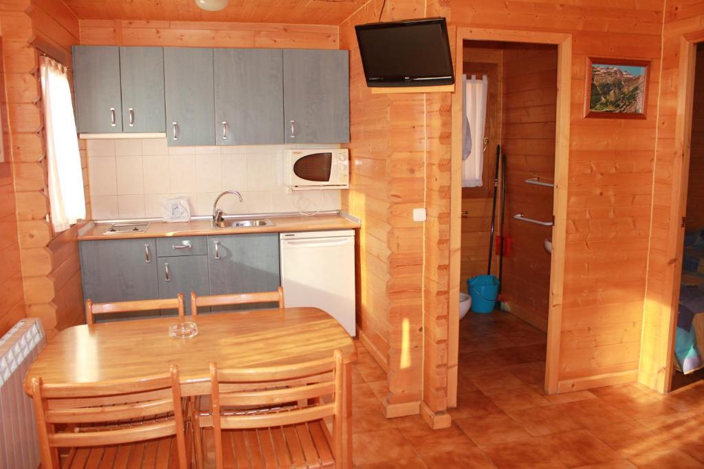 Camping Valle De Tena Сабіньяніго Номер фото