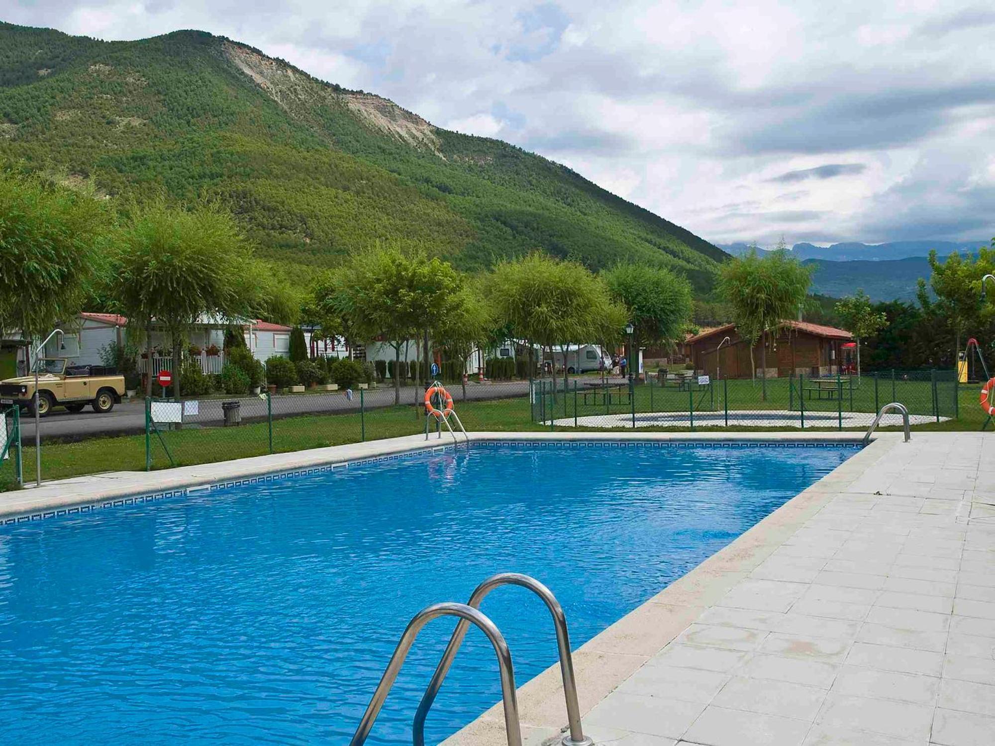 Camping Valle De Tena Сабіньяніго Екстер'єр фото